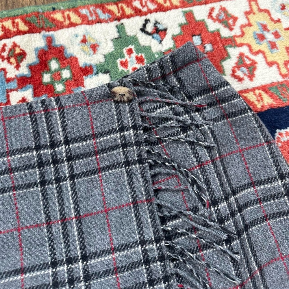 sag harbor 90s tartan fringe wrap skirt - Picture 3 of 7